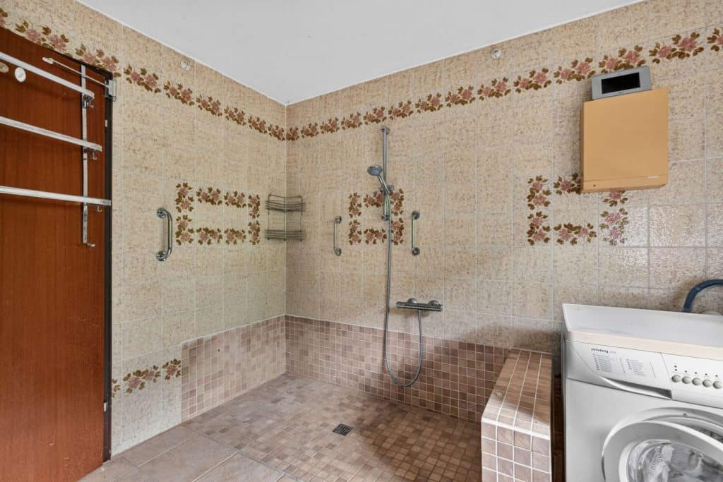 Badezimmer im Keller